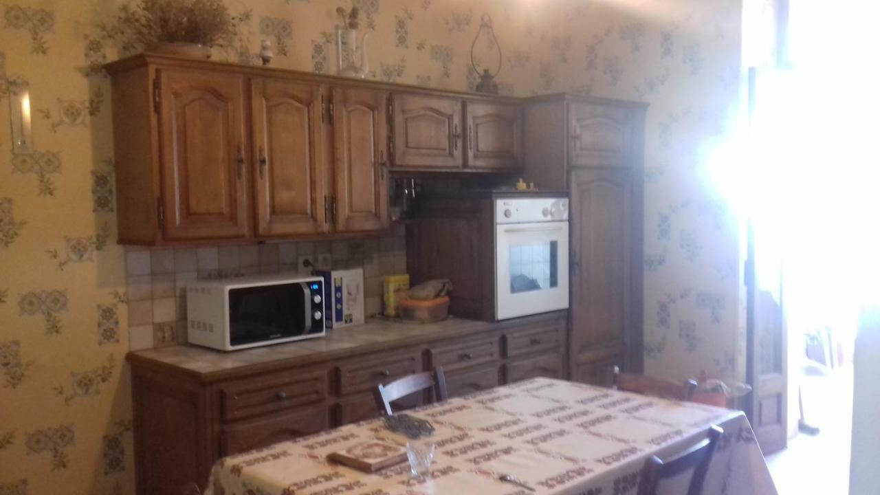 Appartement Du Jardin Saint-Affrique Kültér fotó
